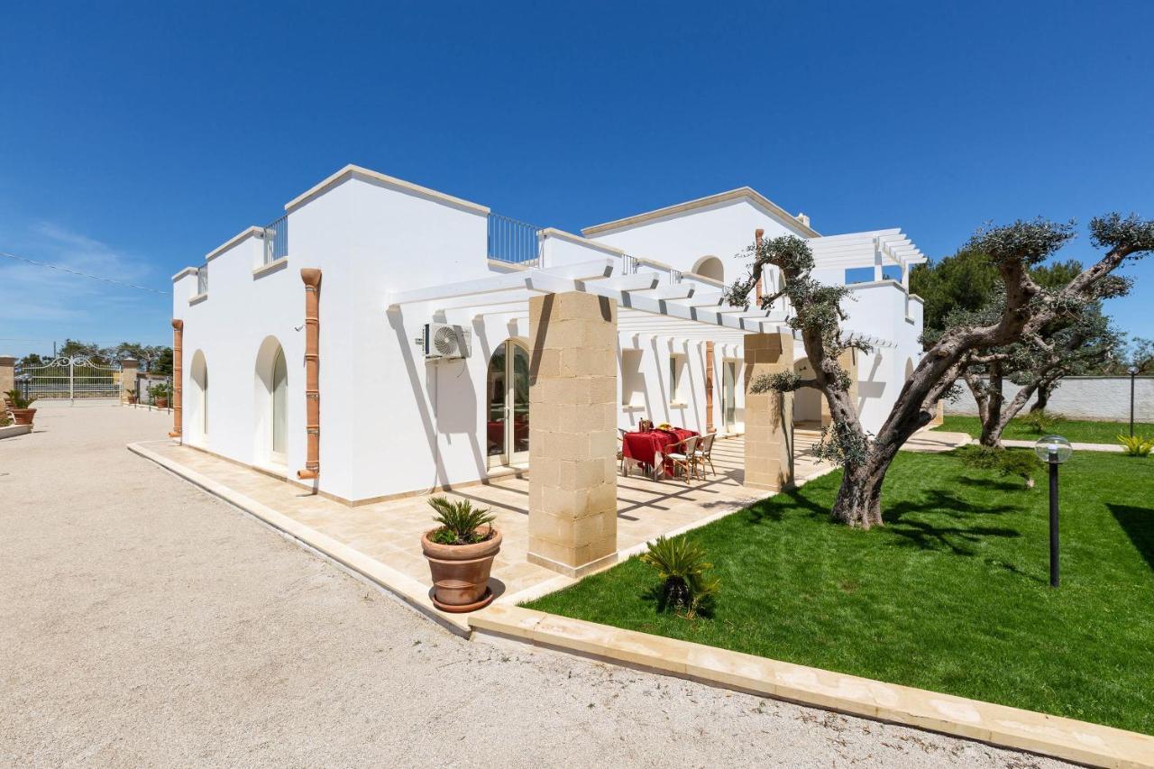 B&B I Tarocchi Porto Cesareo Bagian luar foto